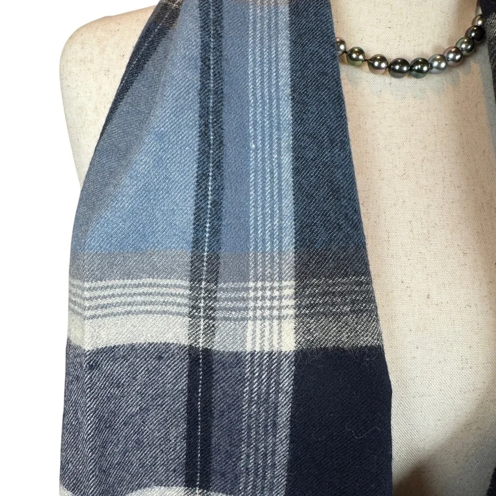 Danier 100% Wool Blue Plaid Scarf Fringed Edges Unisex Plaidcore Cabincore Cozy
